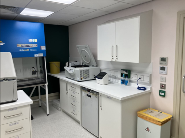 Warneford Hospital CRF Laboratory